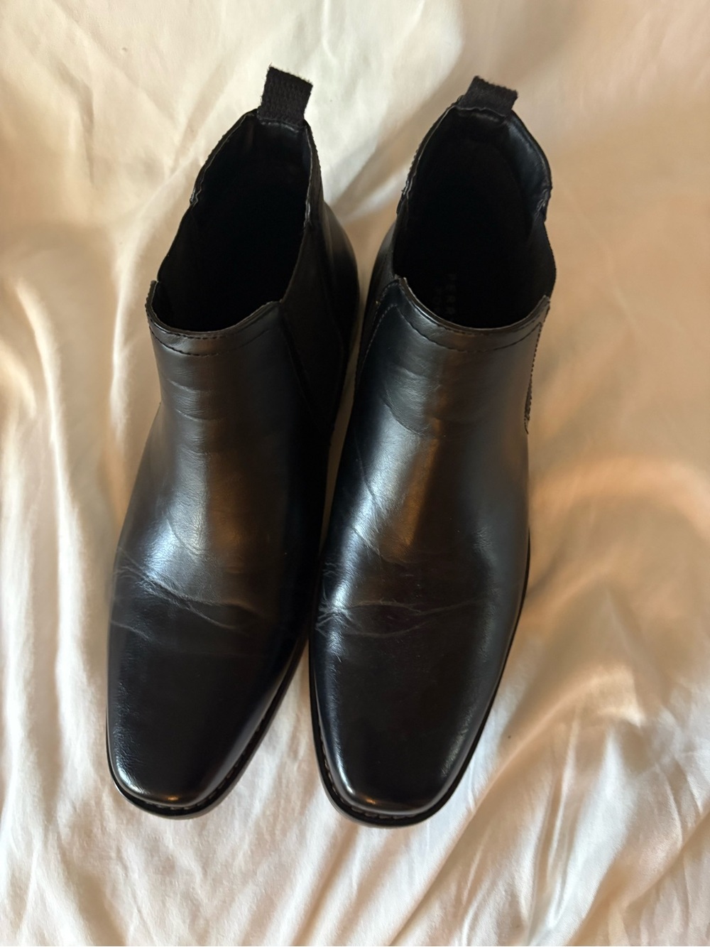 Men's Black Leather Chukka Boots - Sleek Pull-On Style